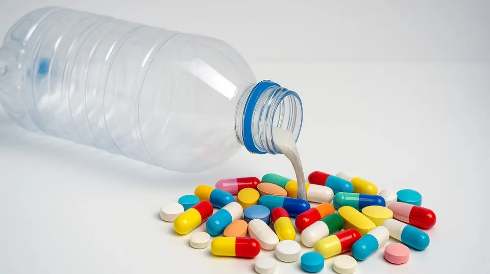 Medicine from plastic.jpg.avif